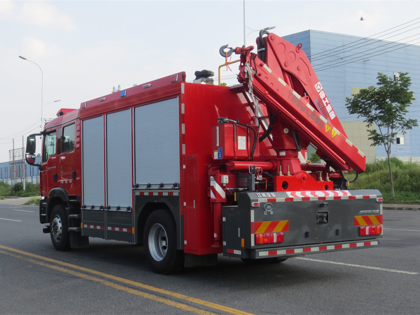 汕德卡單橋搶險(xiǎn)救援車