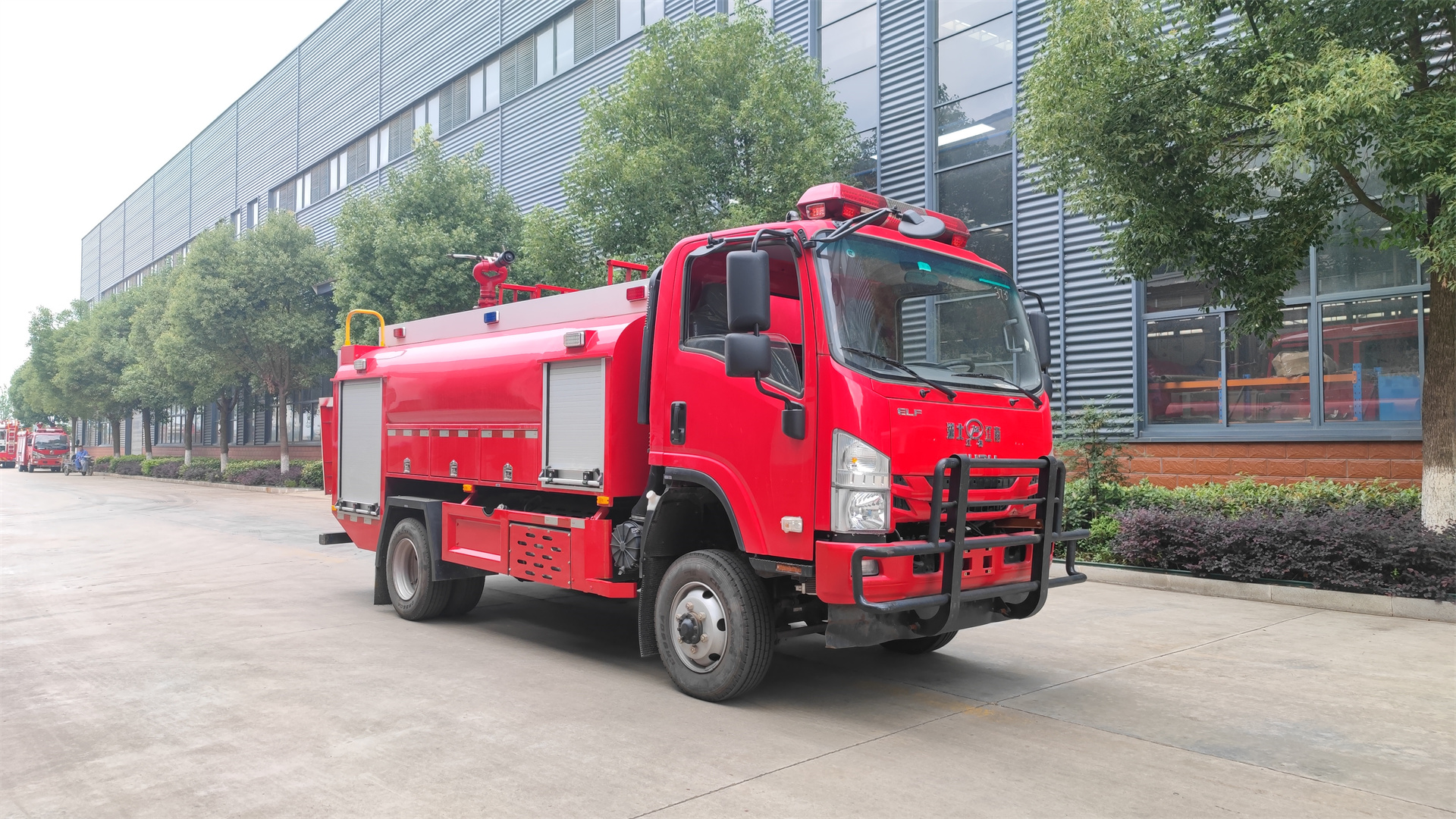 森林四驅慶鈴單排4.6噸供水車